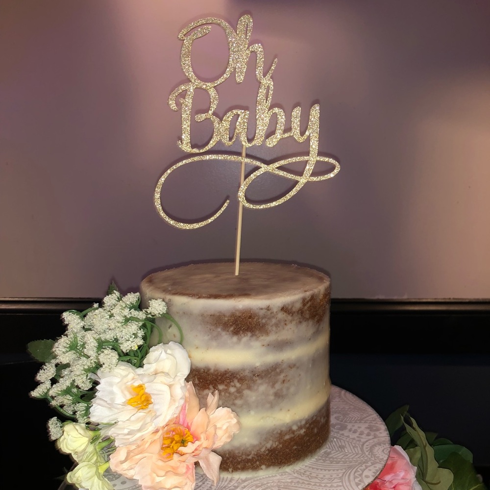 “Oh baby” cake topper and Centerpieces